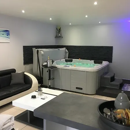 Appart&spa Apartment
